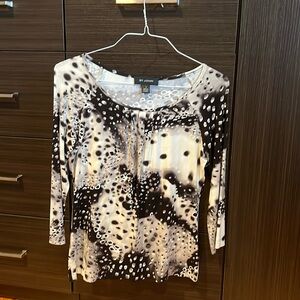 St. John Black and White Long Sleeve Top